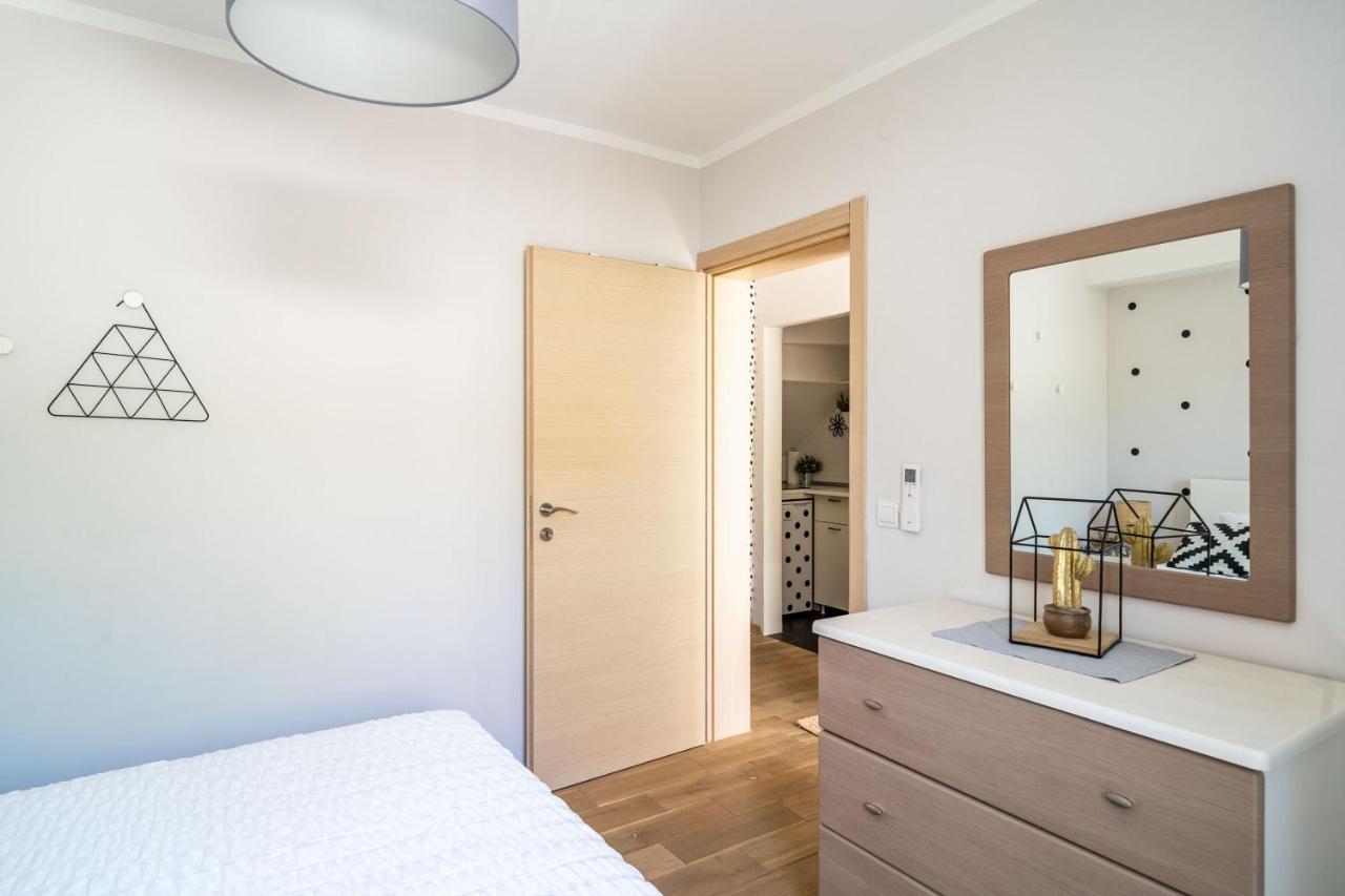 Stay U-Nique Studio Apartment In オラサック エクステリア 写真