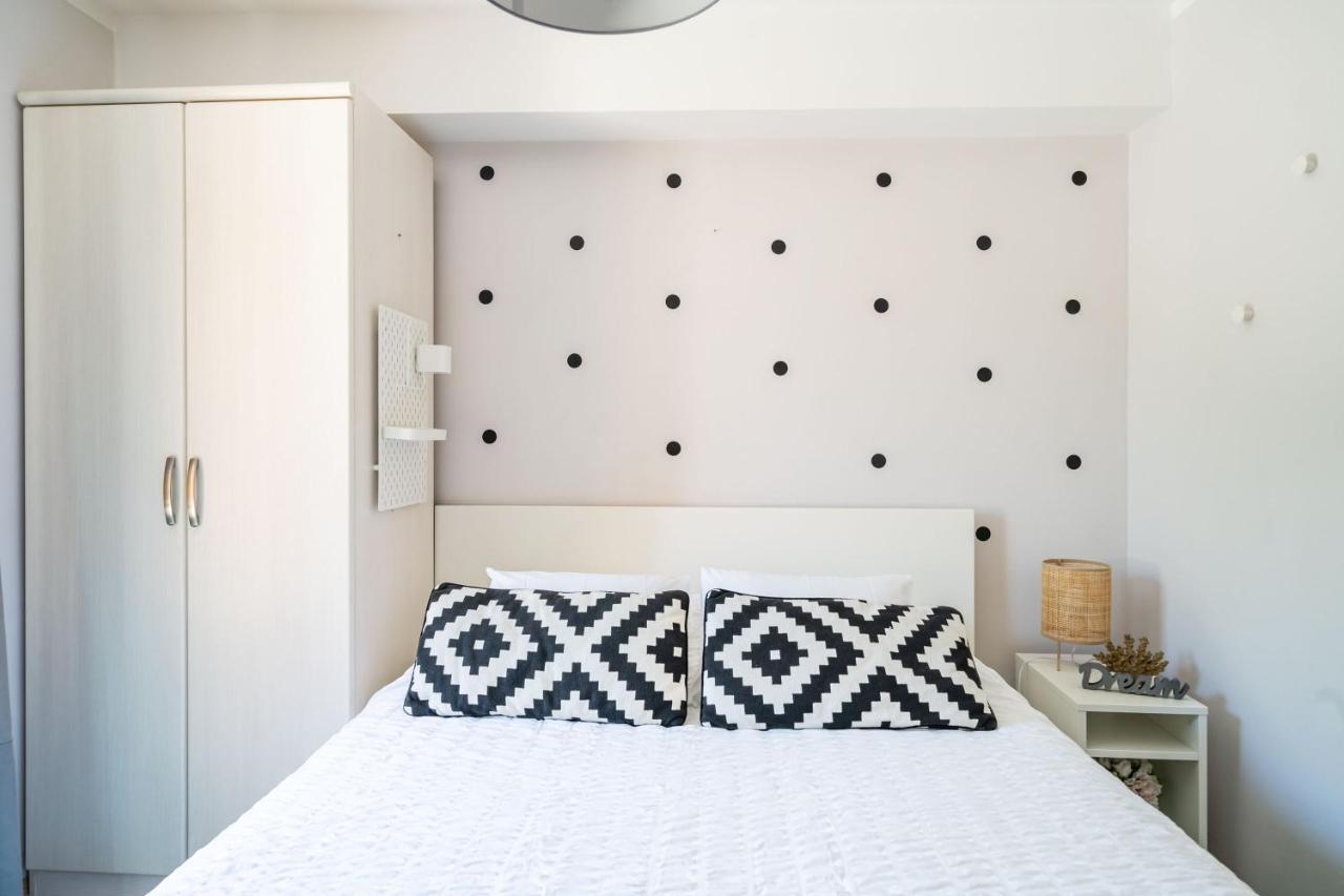 Stay U-Nique Studio Apartment In オラサック エクステリア 写真