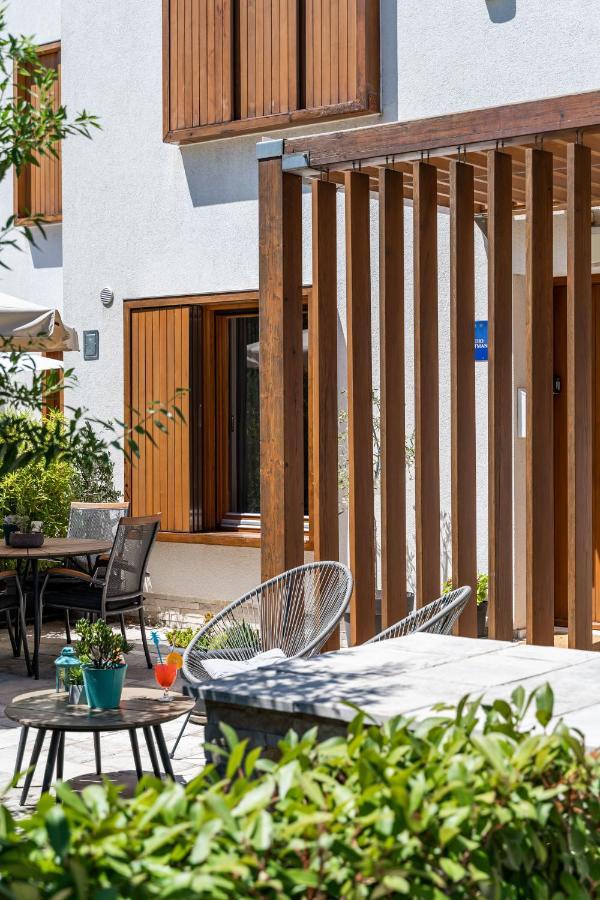 Stay U-Nique Studio Apartment In オラサック エクステリア 写真
